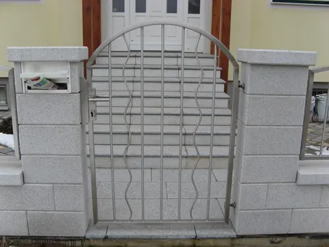 Ploty, brány a dvere – ukážka 1